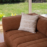 Maura Pillow, Sand