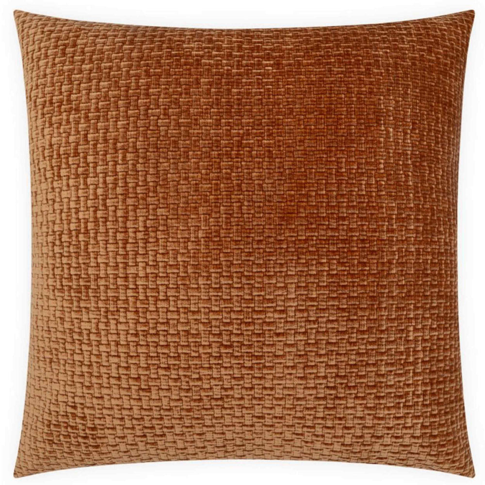 Tessa Pillow, Ember