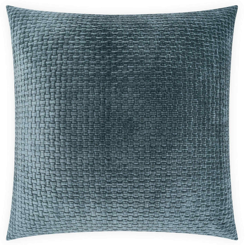 Tessa Pillow, Pacific