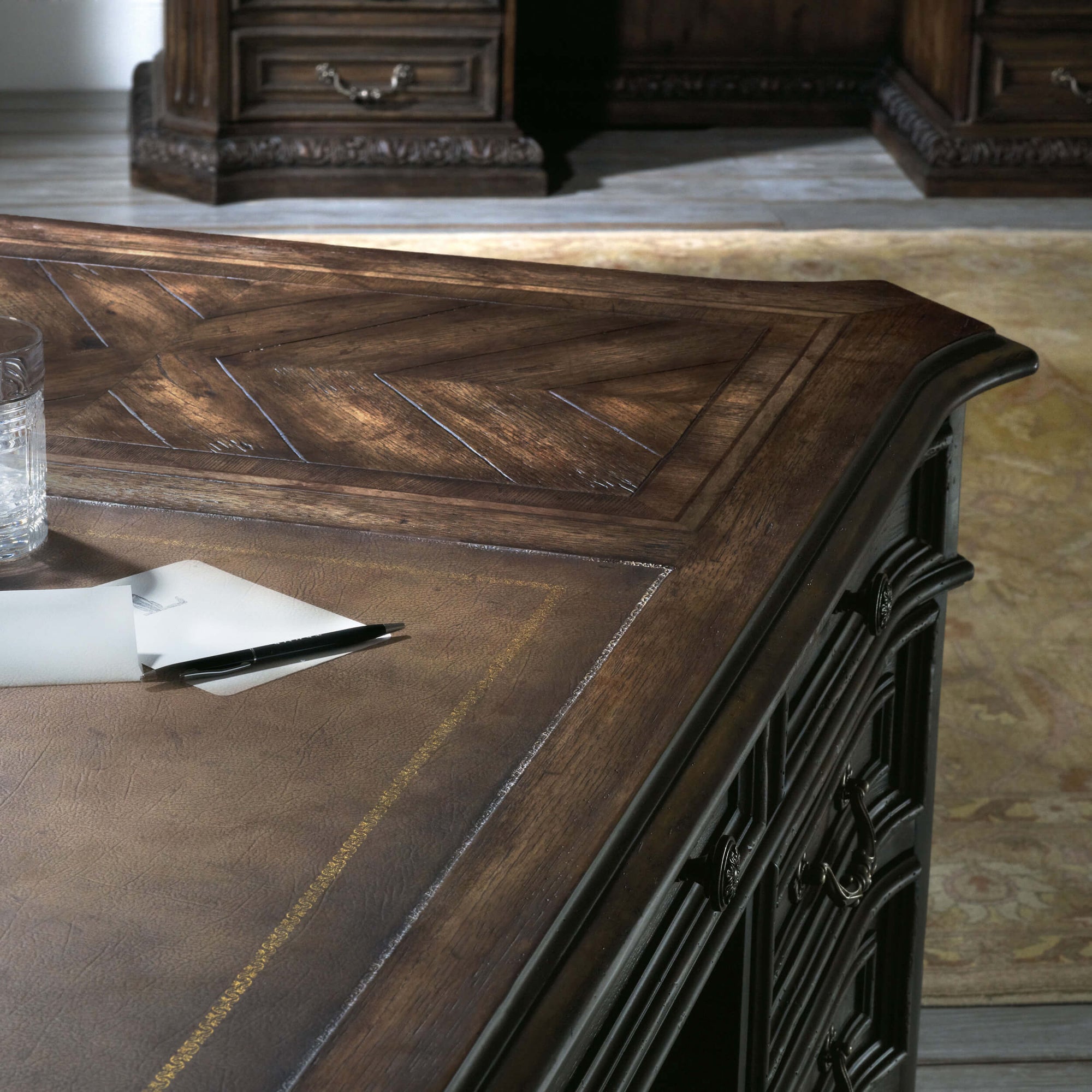 Rhapsody Executive Desk – High Fashion Home