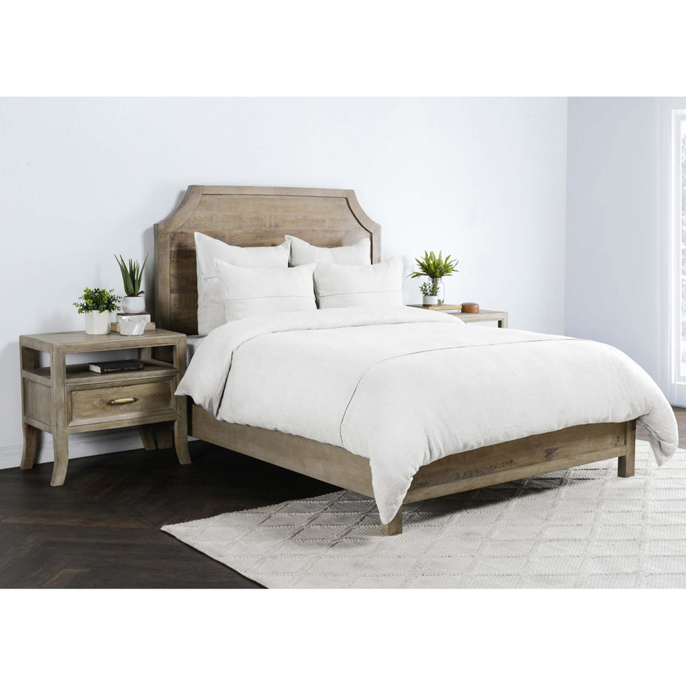 Beaumont Linen Duvet Set by Classic Home