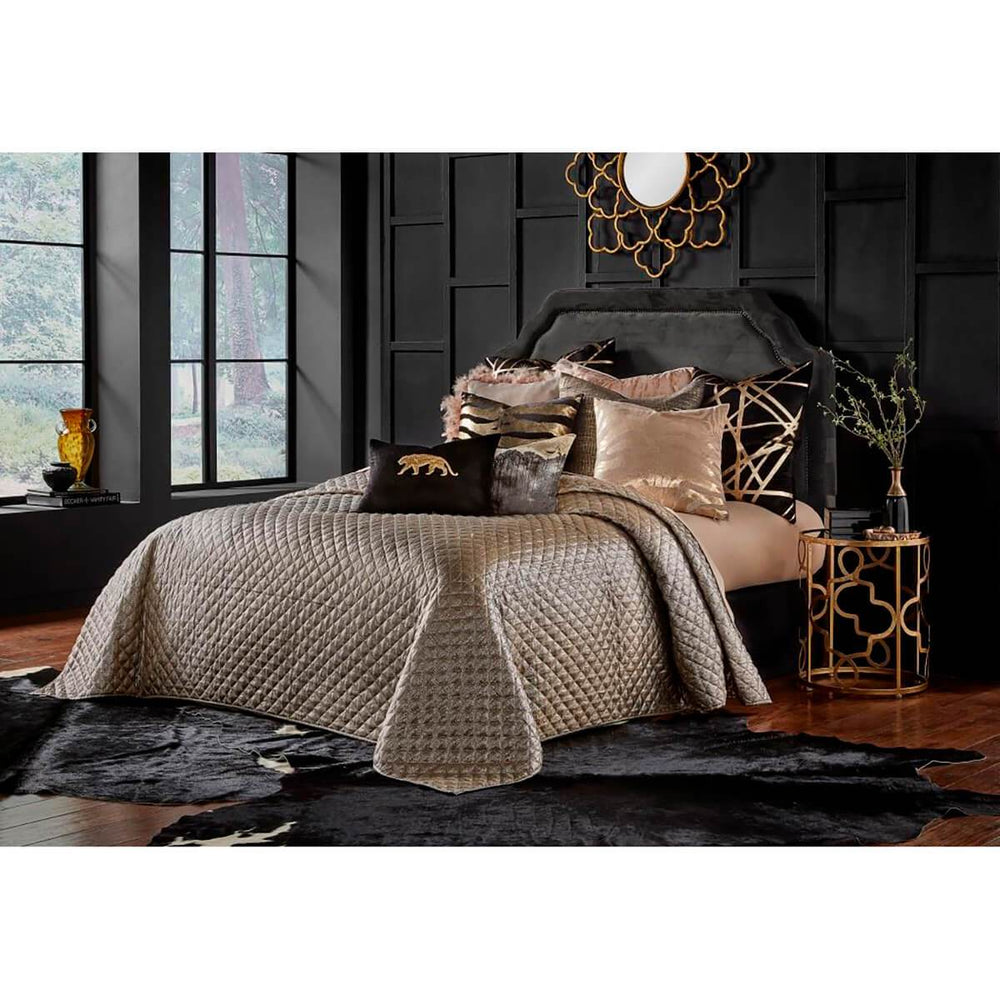Aura Quilt Set by Cloud9 Design