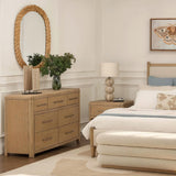 Josue Mirror, Natural
