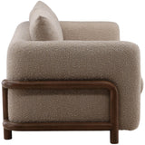 Esai Sofa, Sand