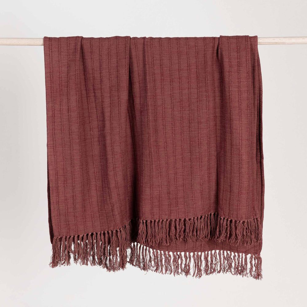 Hunter Throw, Cherrywood Red