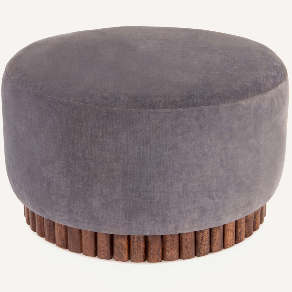 Liz Ottoman, Taupe