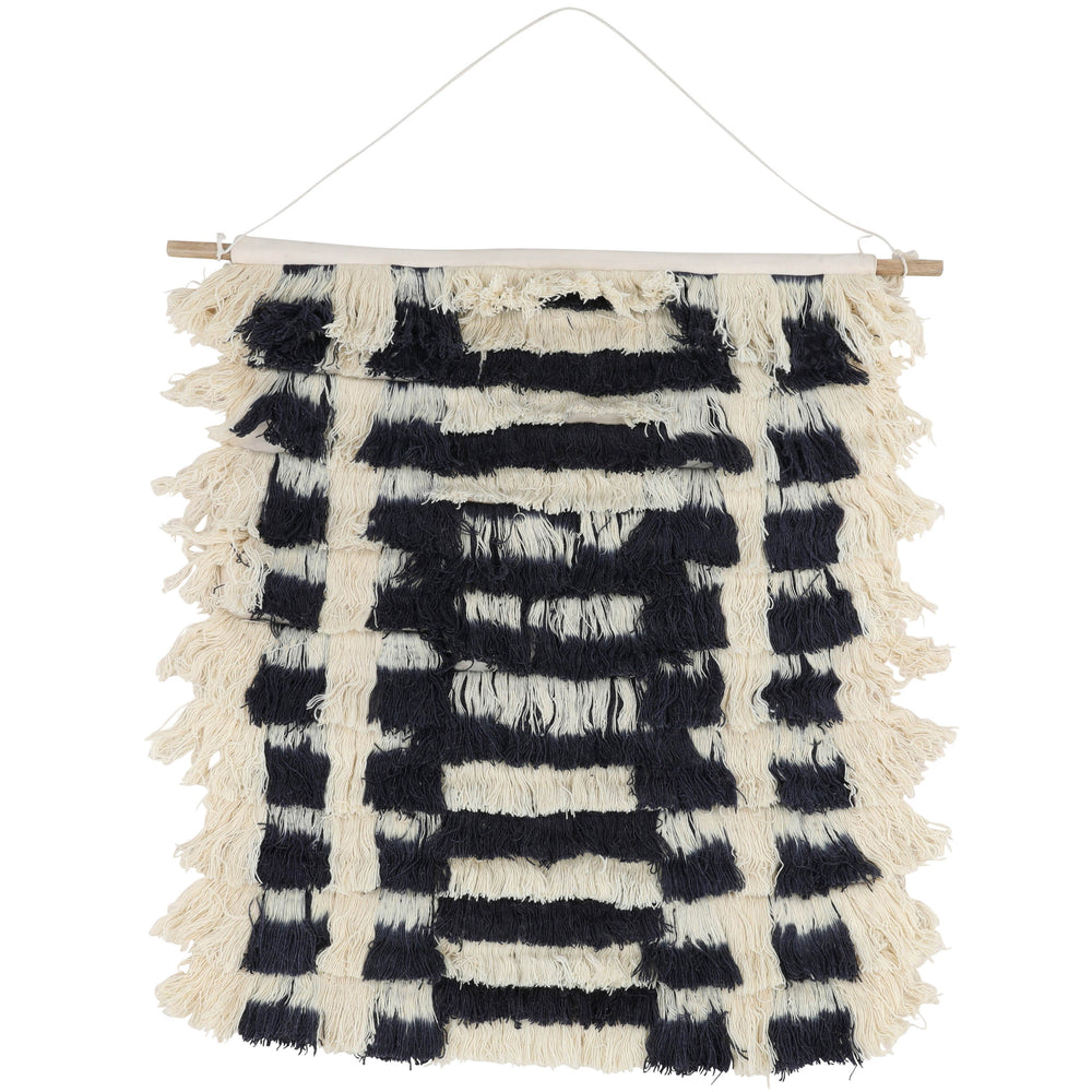 Nyle Macrame, Black and White