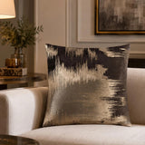 Zaha Pilow, Metallic Thread