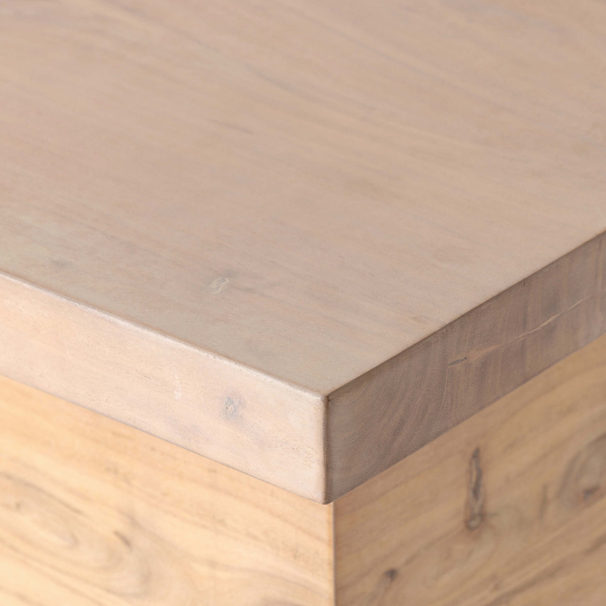 Yvonne End Table, Whitewash High Fashion Home