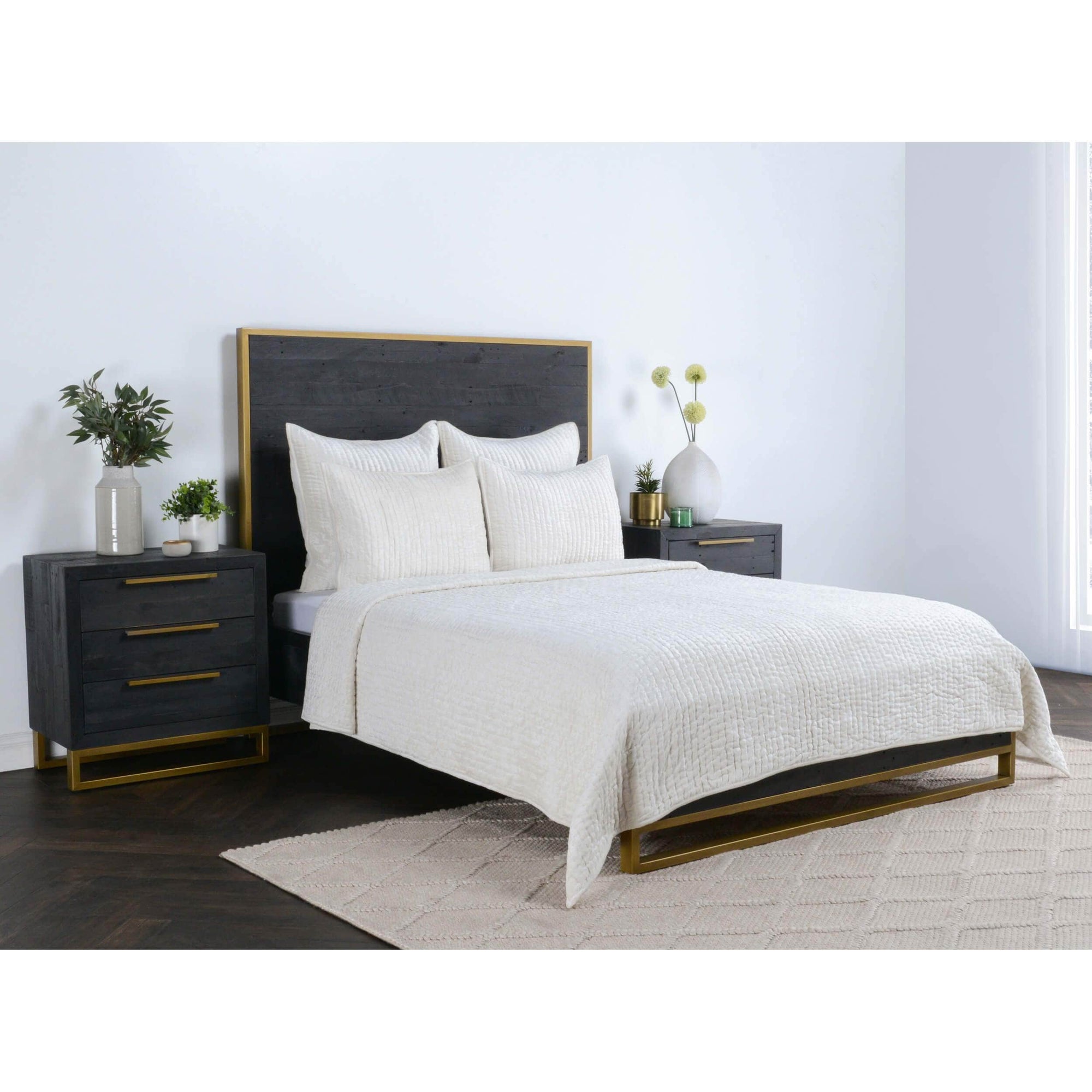 Classic Home Bari Quilt
