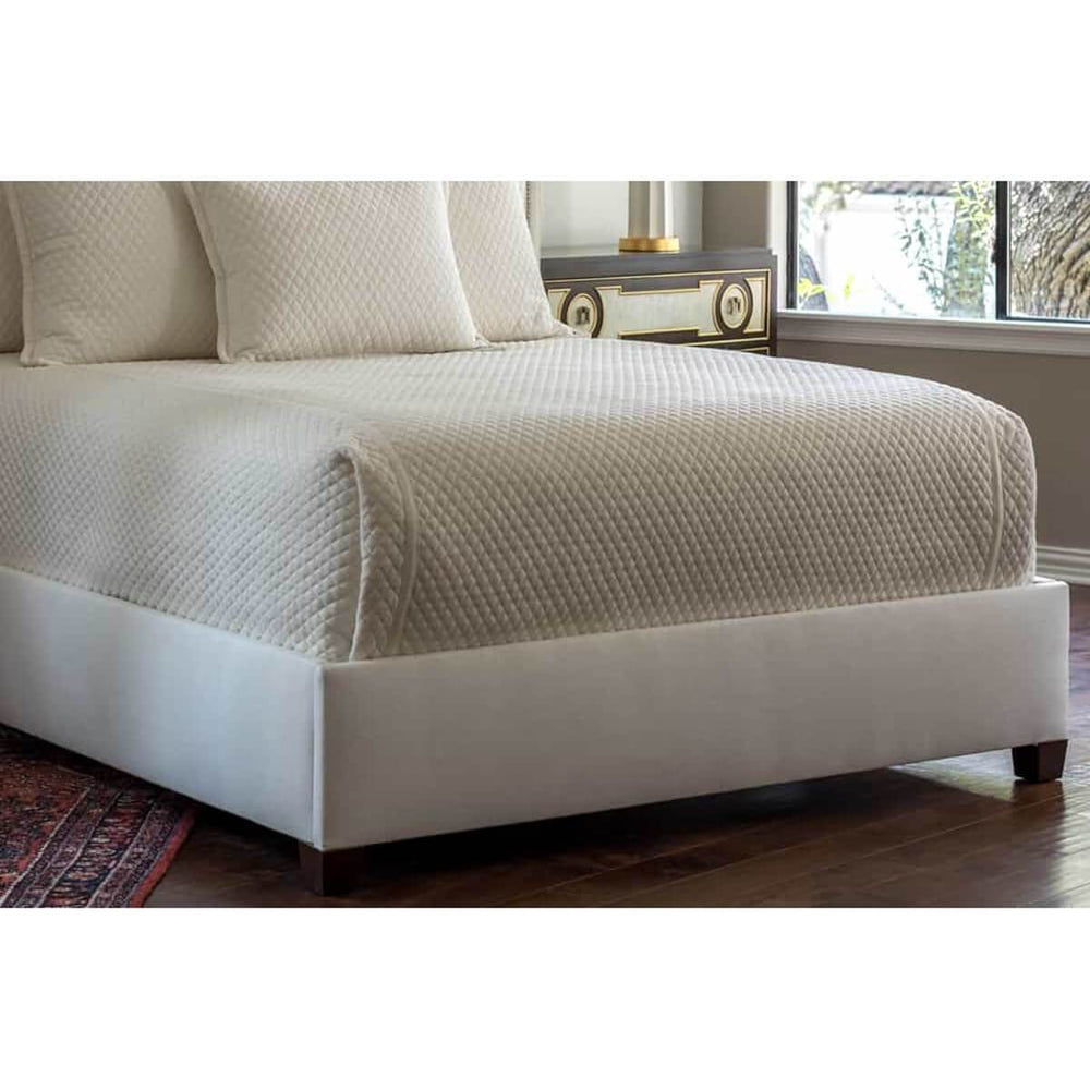 Laurie Diamond Quilted Coverlet, Ivory - Accessories - High Fashion Home
