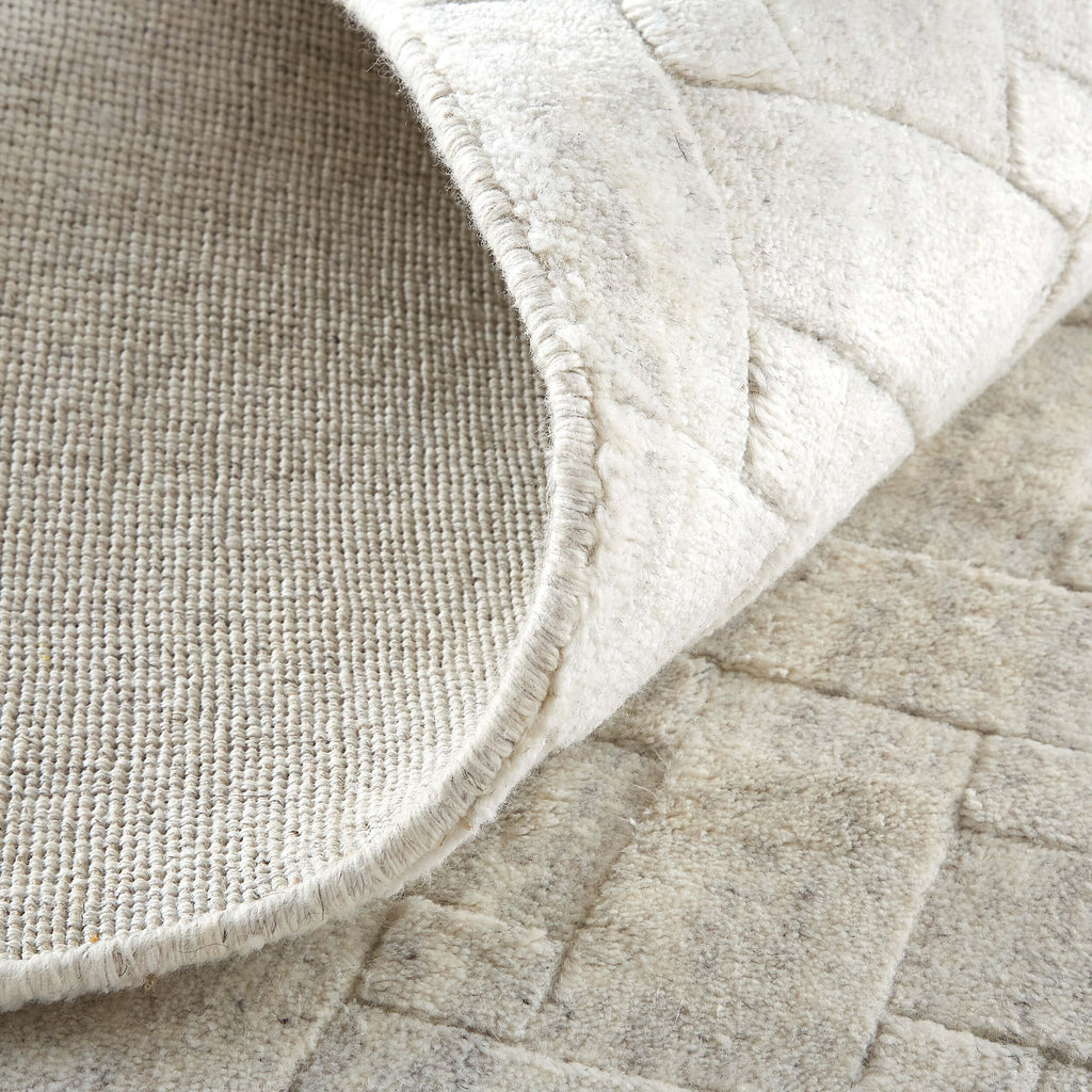 Feizy Rug Redford 8669F, White – High Fashion Home